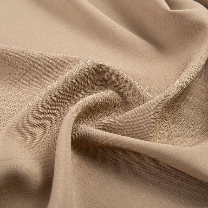 DS675 221GSM Imitatieacetaat Lelis 2/2 Lichtbruine twill Polyesterstof voor zakelijke vrijetijdskleding en broeken